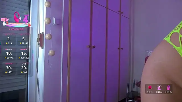 Snapshot of princiana chatting on October 2, 5:42 pm princiana online show from October 2, 5:42 pm