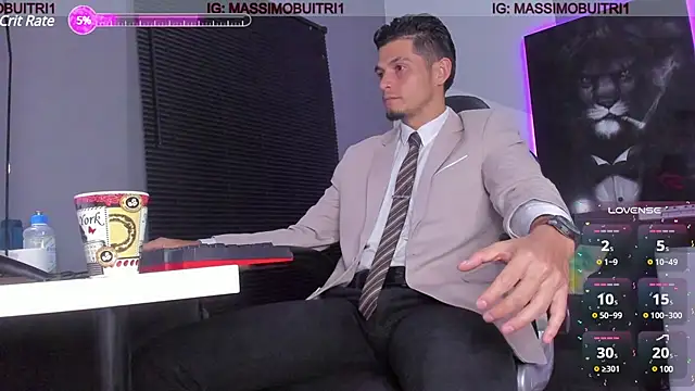 Snapshot of massimo_g chatting on December 1, 11:04 pm massimo g online show from December 1, 11:04 pm