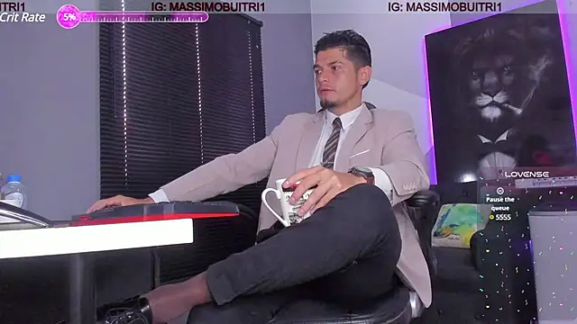 Snapshot of massimo_g chatting on December 2, 1:35 pm massimo g online show from December 2, 1:35 pm