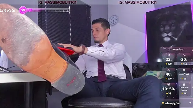 Snapshot of massimo_g chatting on December 4, 4:49 pm massimo g online show from December 4, 4:49 pm