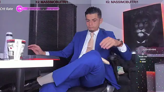 Snapshot of massimo_g chatting on December 11, 1:28 pm massimo g online show from December 11, 1:28 pm