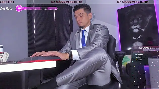 Snapshot of massimo_g chatting on December 16, 2:38 pm massimo g online show from December 16, 2:38 pm