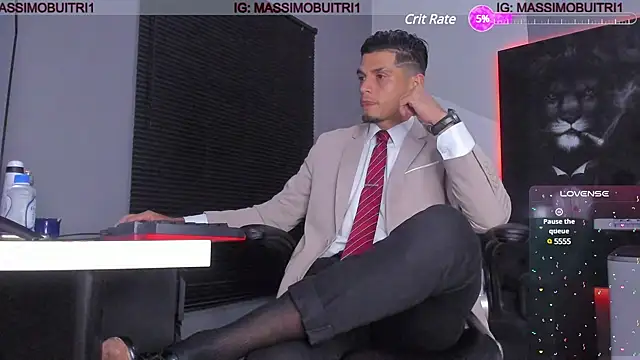 Snapshot of massimo_g chatting on December 27, 11:53 pm massimo g online show from December 27, 11:53 pm
