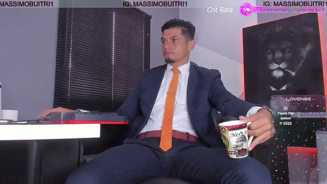 Snapshot of massimo_g chatting on January 3, 2:30 pm massimo g online show from January 3, 2:30 pm