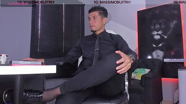 Snapshot of massimo_g chatting on January 4, 1:42 pm massimo g online show from January 4, 1:42 pm