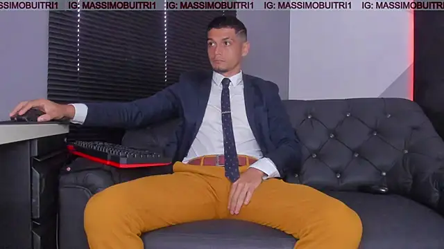 Snapshot of massimo_g chatting on November 25, 2:28 pm massimo g online show from November 25, 2:28 pm