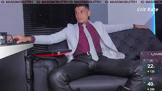 Snapshot of massimo_g chatting on November 27, 1:18 am massimo g online show from November 27, 1:18 am