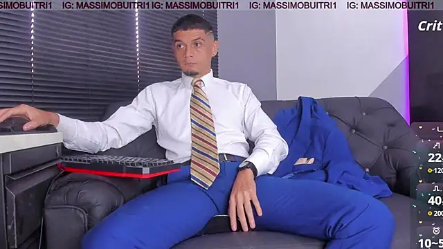 Snapshot of massimo_g chatting on February 18, 2:02 pm massimo g online show from February 18, 2:02 pm
