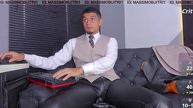 Snapshot of massimo_g chatting on February 25, 12:26 pm massimo g online show from February 25, 12:26 pm
