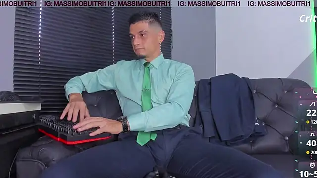 Snapshot of massimo_g chatting on February 28, 10:00 pm massimo g online show from February 28, 10:00 pm