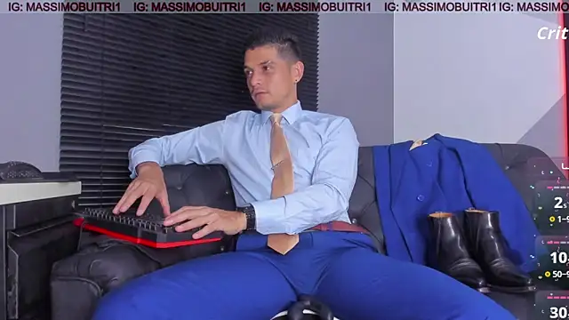 Snapshot of massimo_g chatting on March 7, 11:35 pm massimo g online show from March 7, 11:35 pm