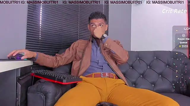 Snapshot of massimo_g chatting on March 17, 2:09 pm massimo g online show from March 17, 2:09 pm