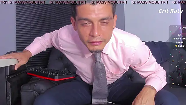 Snapshot of massimo_g chatting on March 25, 12:49 am massimo g online show from March 25, 12:49 am