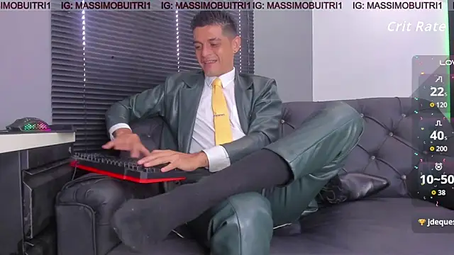 Snapshot of massimo_g chatting on April 1, 1:41 pm massimo g online show from April 1, 1:41 pm