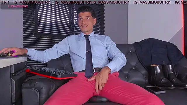 Snapshot of massimo_g chatting on April 30, 10:58 pm massimo g online show from April 30, 10:58 pm