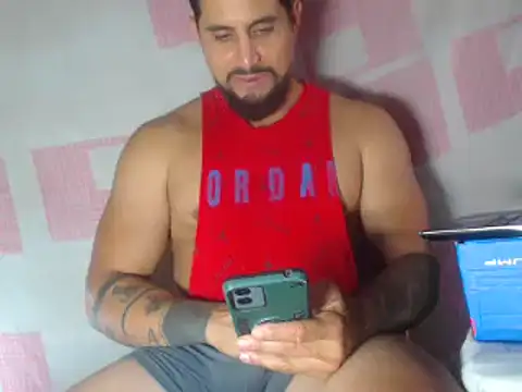 Snapshot of sebasx412 chatting on May 23, 8:35 pm sebasx412 online show from May 23, 8:35 pm