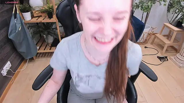 JannaVerdi  online show from March 19, 6:35 am