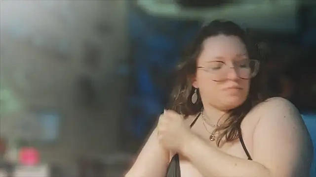 Snapshot of spunlikecottoncandy chatting on October 14, 5:58 pm spunlikecottoncandy online show from October 14, 5:58 pm