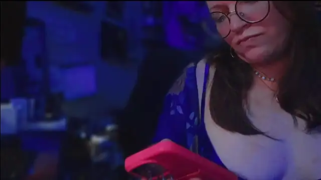 Snapshot of spunlikecottoncandy chatting on October 27, 4:11 pm spunlikecottoncandy online show from October 27, 4:11 pm