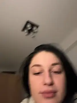 Snapshot of moniqque chatting on February 23, 1:53 pm moniqque online show from February 23, 1:53 pm