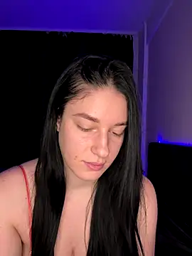 Snapshot of moniqque chatting on October 14, 4:24 am moniqque online show from October 14, 4:24 am