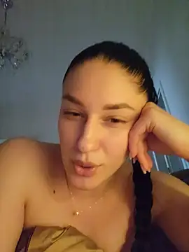 Snapshot of moniqque chatting on July 12, 2:41 pm moniqque online show from July 12, 2:41 pm