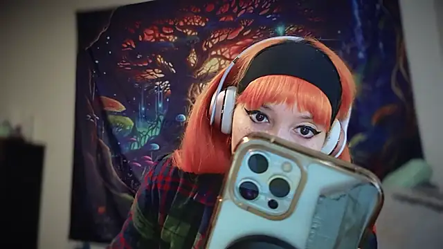 Snapshot of FRRANNKIE chatting on November 15, 8:49 pm FRRANNKIE online show from November 15, 8:49 pm