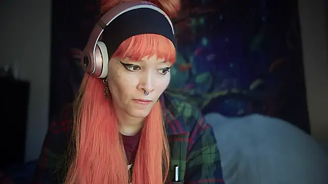 Snapshot of FRRANNKIE chatting on November 16, 9:20 pm FRRANNKIE online show from November 16, 9:20 pm