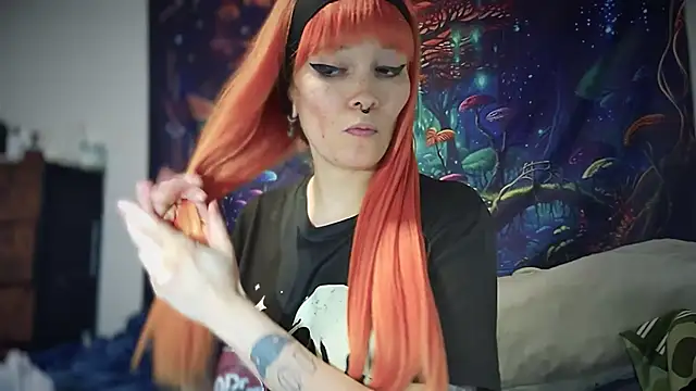 Snapshot of FRRANNKIE chatting on November 19, 1:49 am FRRANNKIE online show from November 19, 1:49 am