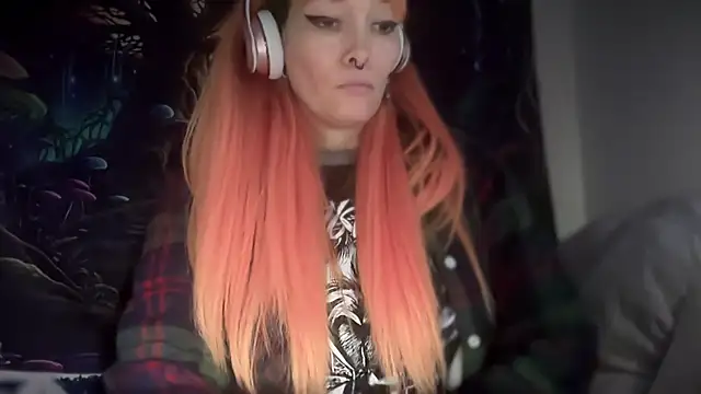 FRRANNKIE online show from December 17, 2:23 pm