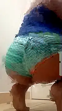 Snapshot of Morenitha-XXX chatting on February 17, 6:37 pm Morenitha-XXX online show from February 17, 6:37 pm