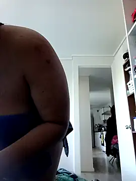 Snapshot of Morenitha-XXX chatting on October 15, 12:05 pm Morenitha-XXX online show from October 15, 12:05 pm