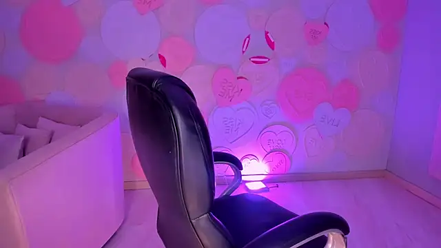 MileyCruz  online show from December 22, 3:44 am