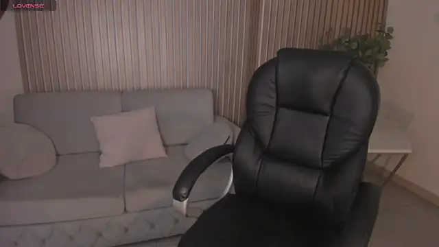 MileyCruz  online show from February 19, 3:28 am