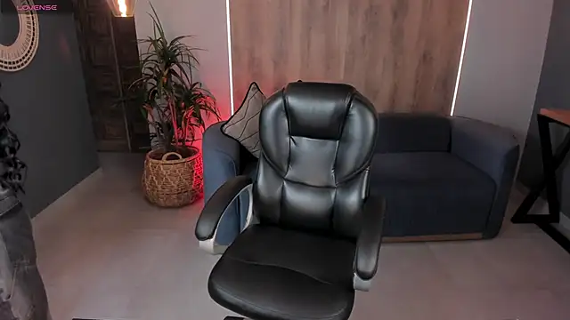 MileyCruz  online show from September 13, 7:35 pm