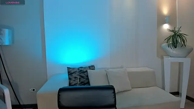 DannaCruz online show from March 8, 10:43 am