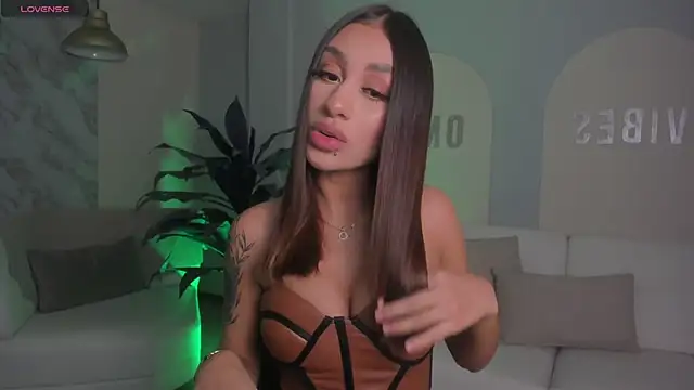 DannaCruz online show from March 10, 6:56 pm