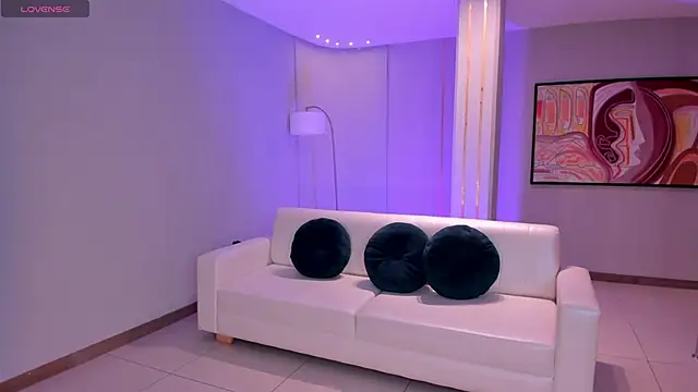 Snapshot of BiancaPierce chatting on March 7, 11:29 am BiancaPierce online show from March 7, 11:29 am