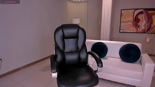 Snapshot of BiancaPierce chatting on March 16, 12:00 pm BiancaPierce online show from March 16, 12:00 pm