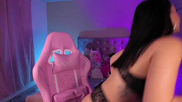 LucianaCarter online show from February 6, 5:23 am