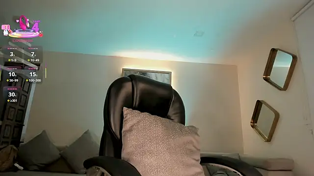 Snapshot of SophiePalmer chatting on October 11, 12:04 pm SophiePalmer online show from October 11, 12:04 pm