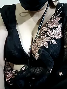 Sexybomb33 online show from December 3, 9:34 pm