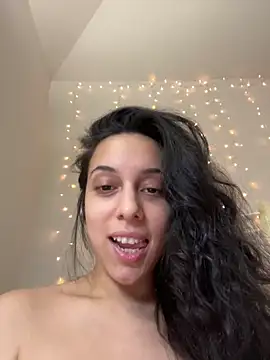 Natur4lBeautyb33 online show from January 10, 9:42 pm