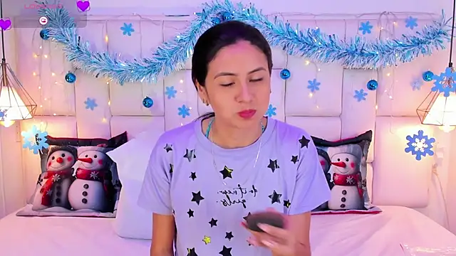 SarahSophia  online show from December 16, 11:33 am