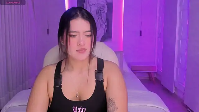 nathalie rivers online show from November 7, 10:59 am