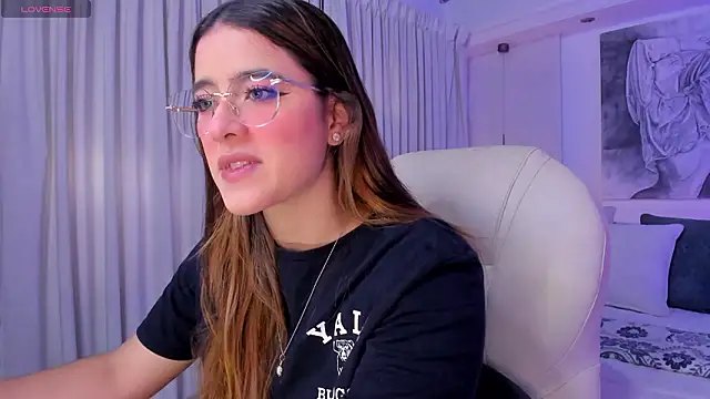 nathalie rivers online show from March 13, 11:28 am