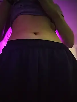 Snapshot of LissaThompsom chatting on February 24, 2:26 pm LissaThompsom online show from February 24, 2:26 pm