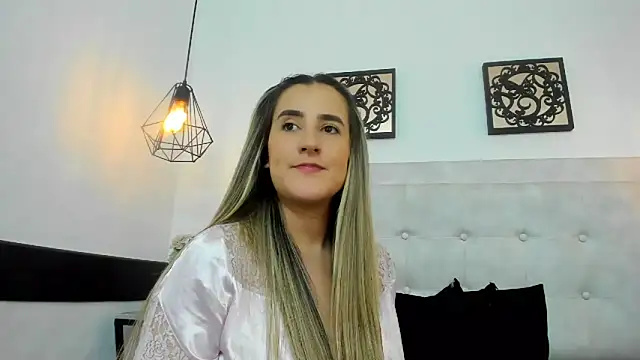 Hanna86 online show from January 14, 1:26 am