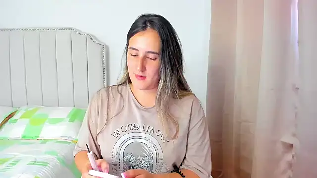 Snapshot of Hanna86 chatting on September 23, 7:17 pm Hanna86 online show from September 23, 7:17 pm