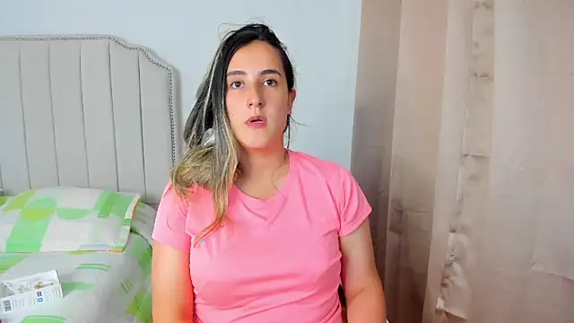 Snapshot of Hanna86 chatting on September 25, 6:55 pm Hanna86 online show from September 25, 6:55 pm